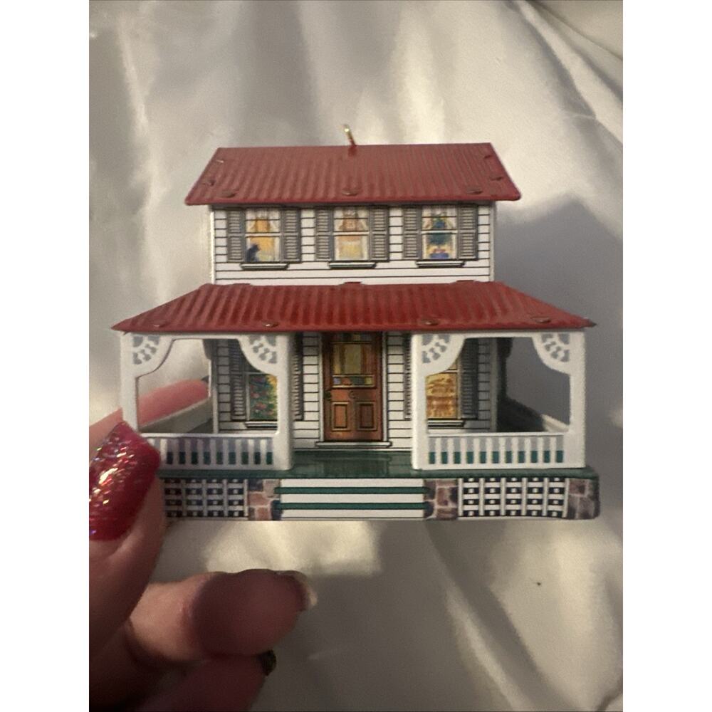 NEW NRFB Hallmark Farm‎ House 1999 Town and Country Christmas Ornament - Picture 2 of 7